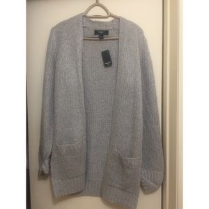 NWT FOREVER 21 Men’s Light Grey Cardigan